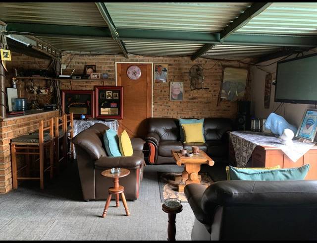 4 BEDROOM HOUSE FOR SALE IN VANDERBIJLPARK CE 2